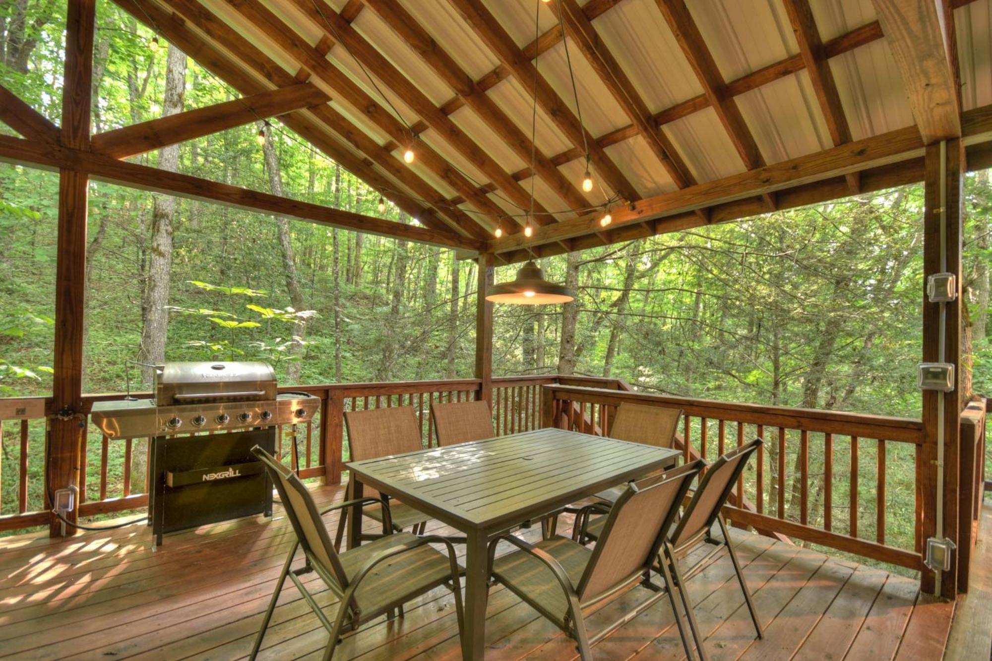 K6 Lodge Gather Around The Firepit Soak In The Hot Tub And Splash In The Creek Blue Ridge Bagian luar foto