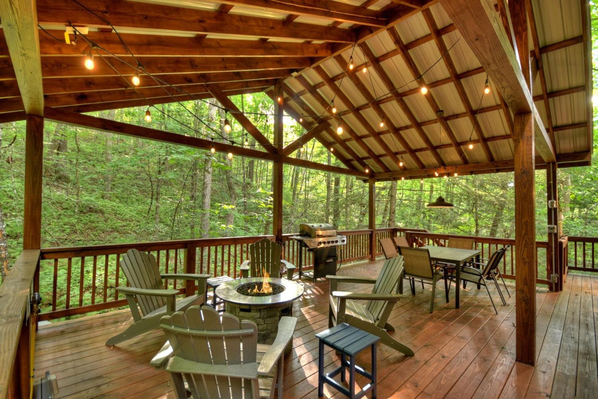 K6 Lodge Gather Around The Firepit Soak In The Hot Tub And Splash In The Creek Blue Ridge Bagian luar foto